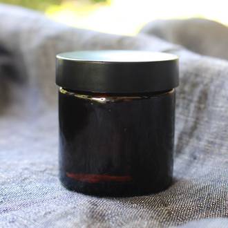 Amber glass pot - black lid: 50ml